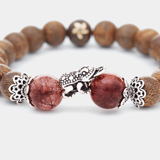 Vòng tay trầm hương Kim Thiềm Đài Các