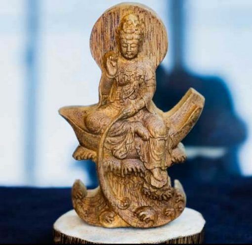 Tượng Phật Trầm Hương Phật Bà Quan Âm Rưới Nước Cam Lồ